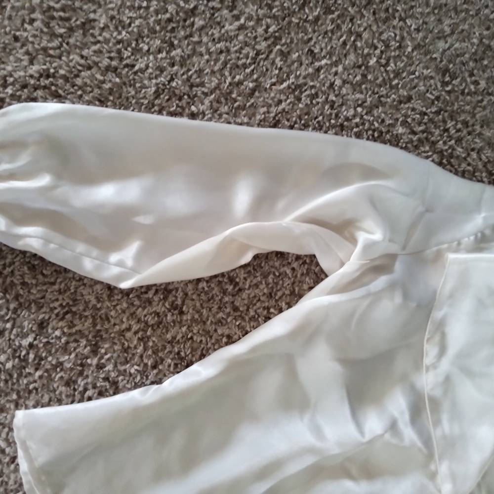 Women's Josephine Chaus blouse - Picture 4 of 10
